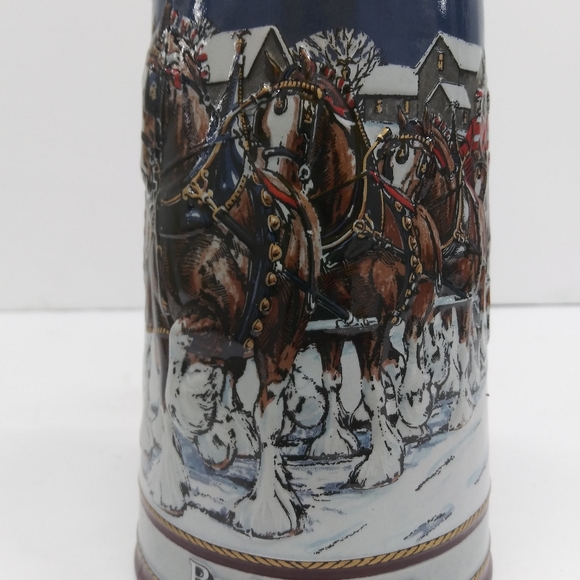 Budweiser 1989 Holiday Beer Stein - Picture 2 of 6